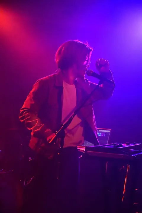 廣井弦 artist photo